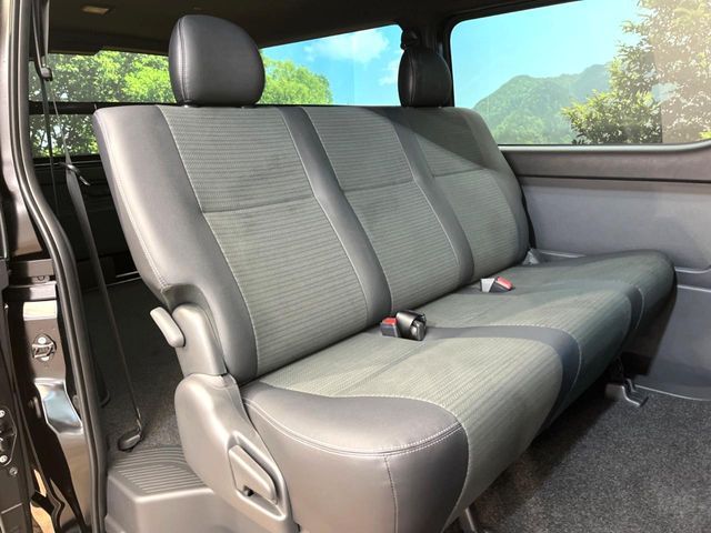 TOYOTA HIACE VAN 2WD 2025 Image 31