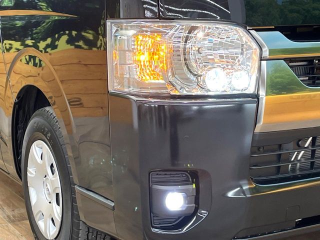 TOYOTA HIACE VAN 2WD 2025 Image 31