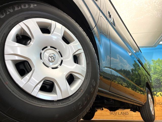 TOYOTA HIACE VAN 2WD 2025 Image 31