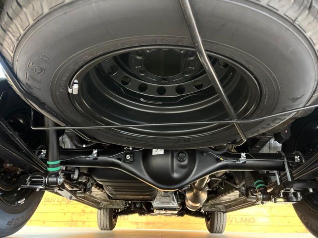 TOYOTA HIACE VAN 2WD 2025 Image 31