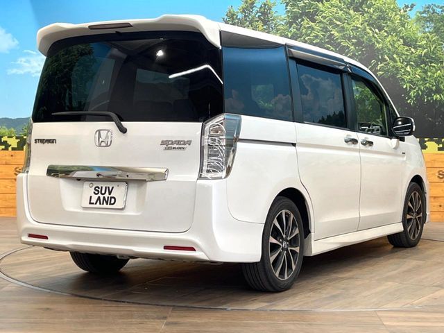 HONDA STEPWAGON SPADA 2012 Image 31