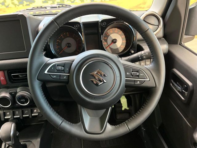 SUZUKI JIMNY NOMADE 2025 Image 31