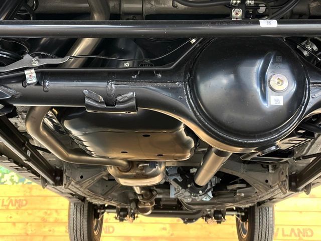 SUZUKI JIMNY NOMADE 2025 Image 31