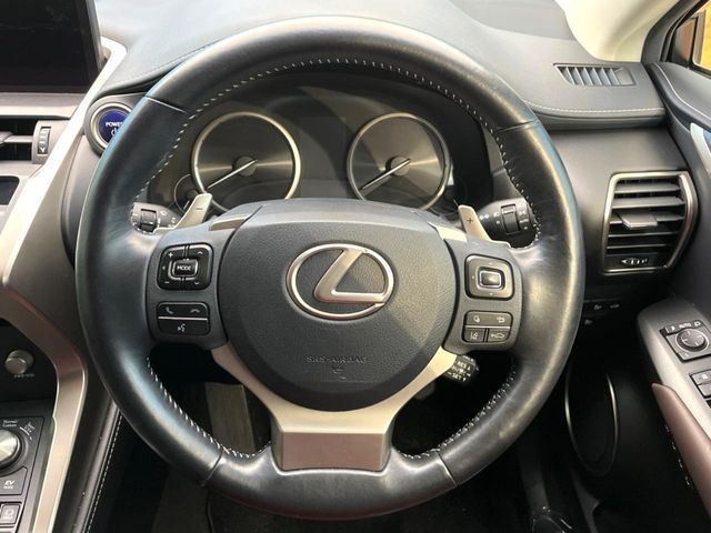 TOYOTA LEXUS NX300H 2018 Image 31