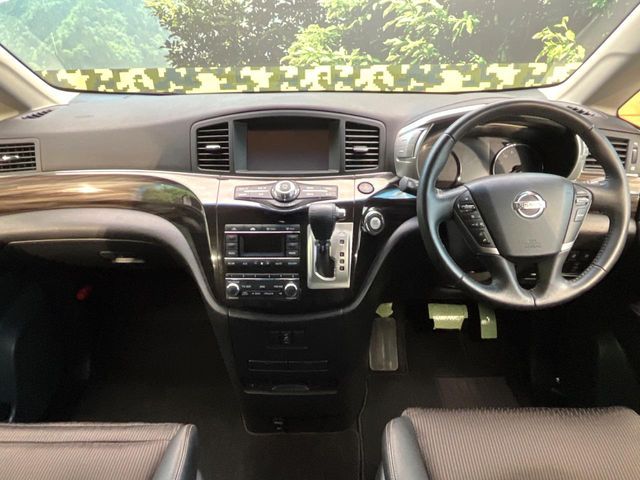 NISSAN ELGRAND 2014 Image 31