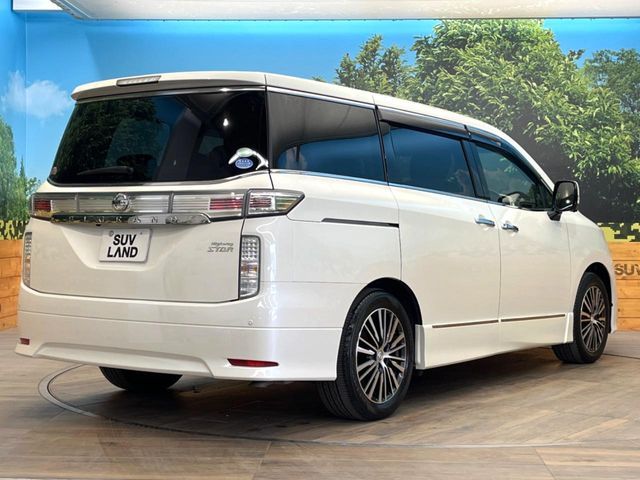 NISSAN ELGRAND 2014 Image 31