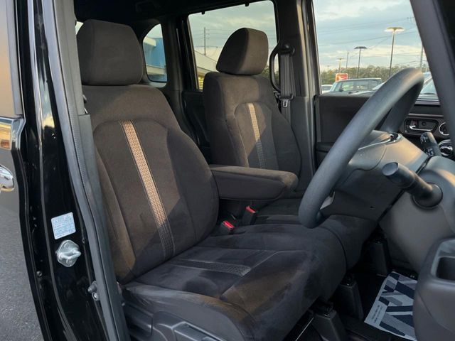 HONDA N BOX CUSTOM 2019 Image 31