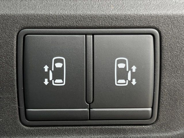 NISSAN SERENA  S-HYBRID 2018 Image 31