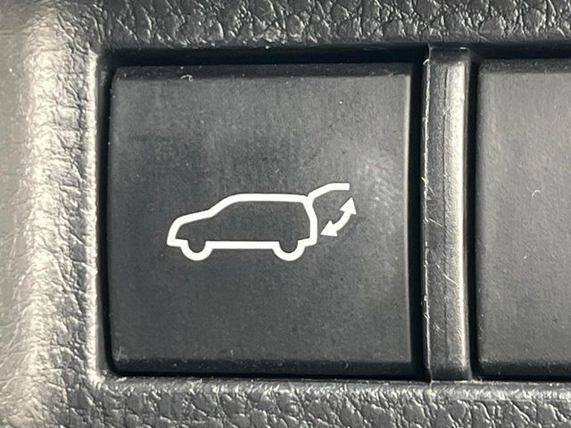 TOYOTA HARRIER 2WD 2021 Image 31