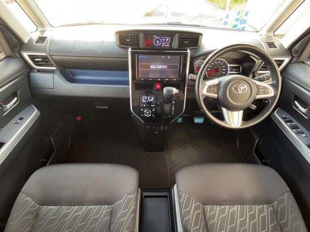 TOYOTA TANK 2018 Image 31