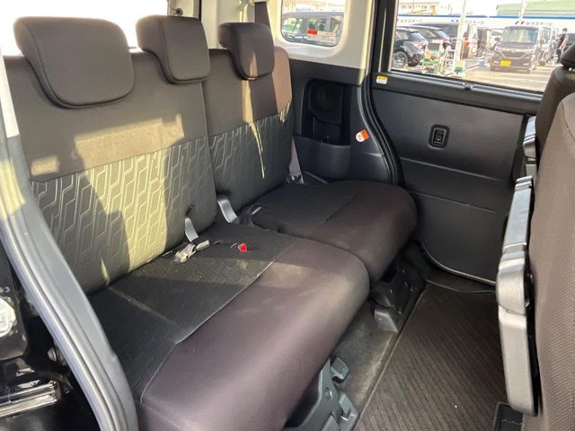 TOYOTA TANK 2018 Image 31