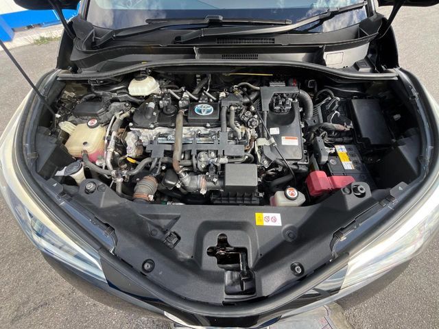 TOYOTA C-HR 2018 Image 31