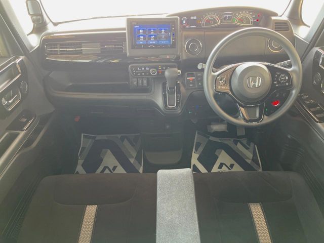 HONDA N BOX CUSTOM 2023 Image 31