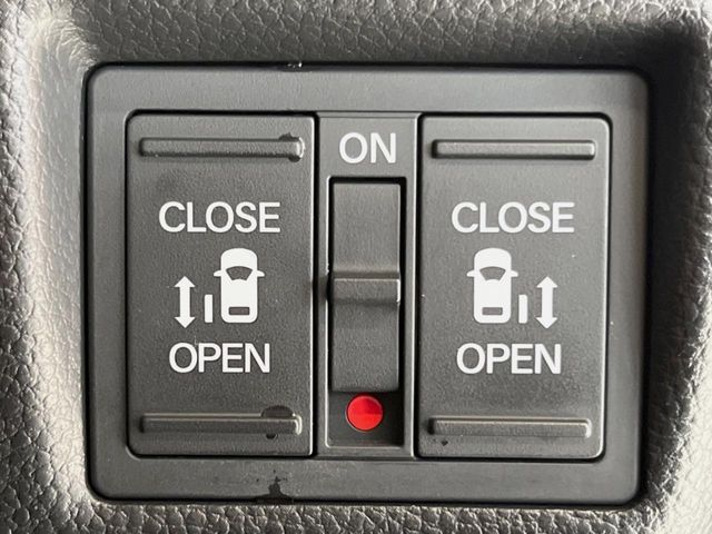 HONDA N BOX CUSTOM 2023 Image 31