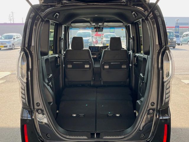 HONDA N BOX CUSTOM 2023 Image 31