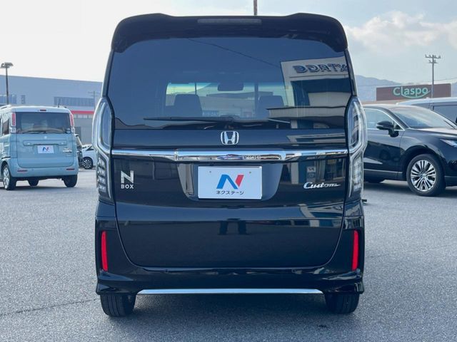 HONDA N BOX CUSTOM 2023 Image 31