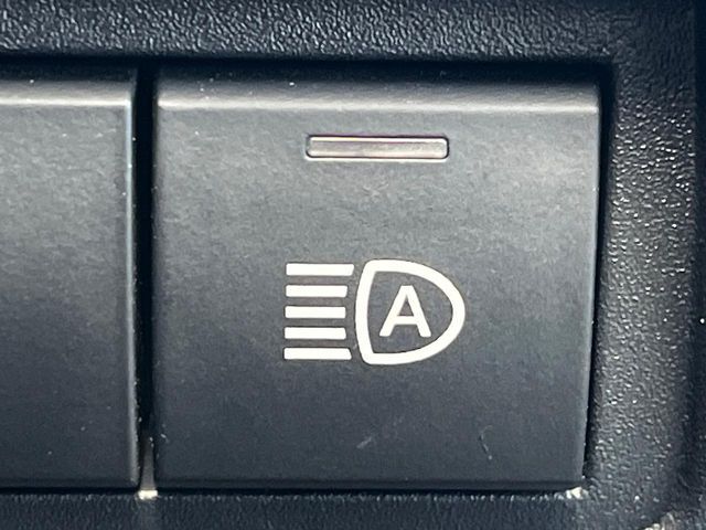 TOYOTA YARIS CROSS HYBRID 2023 Image 31