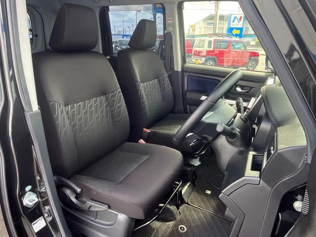 TOYOTA TANK 2016 Image 31