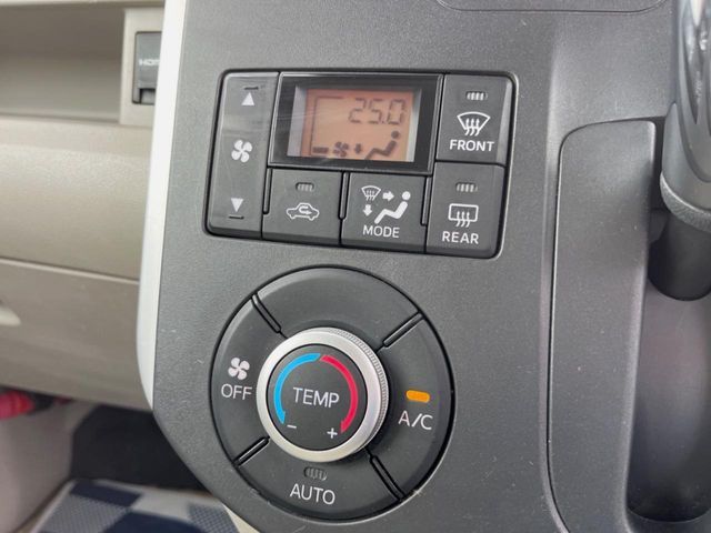 DAIHATSU TANTO 2014 Image 31