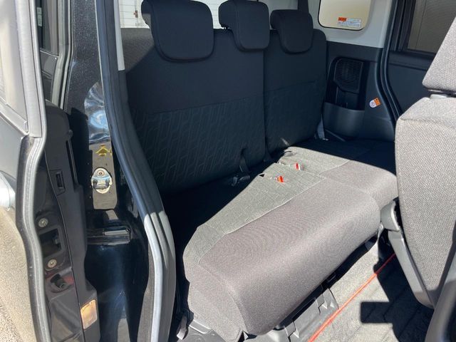 TOYOTA TANK 2019 Image 31