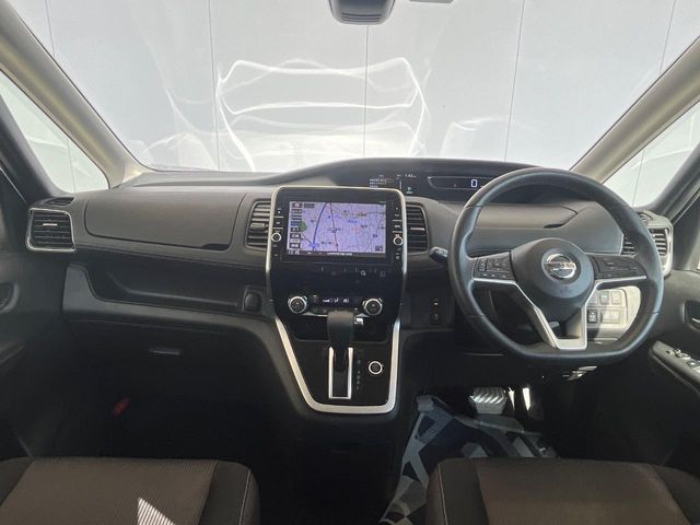 NISSAN SERENA  S-HYBRID 4WD 2017 Image 31