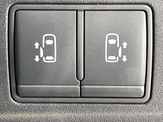 NISSAN SERENA  S-HYBRID 4WD 2017 Image 31