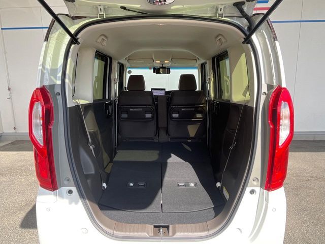 HONDA N BOX 2023 Image 31