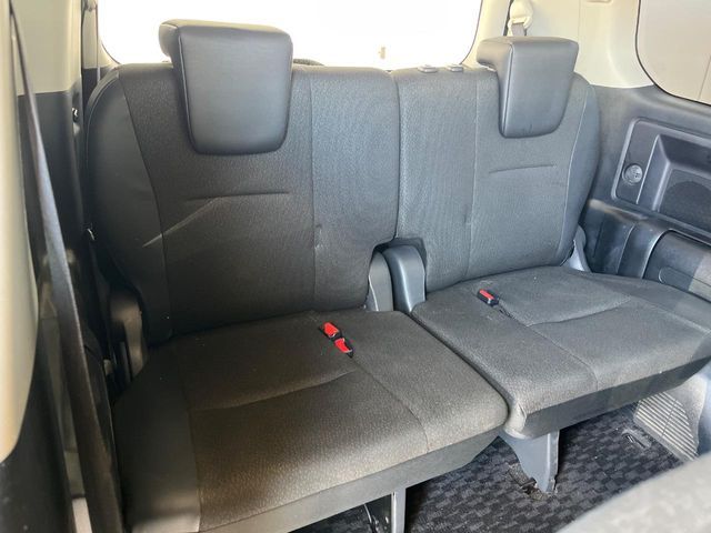 TOYOTA VOXY 2013 Image 31