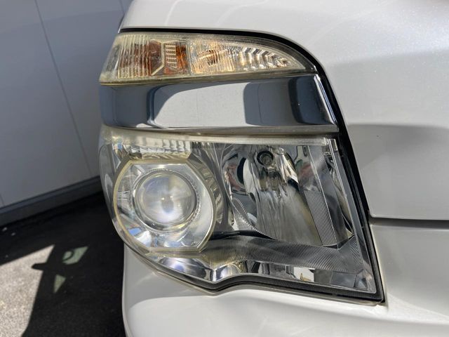 TOYOTA VOXY 2013 Image 31