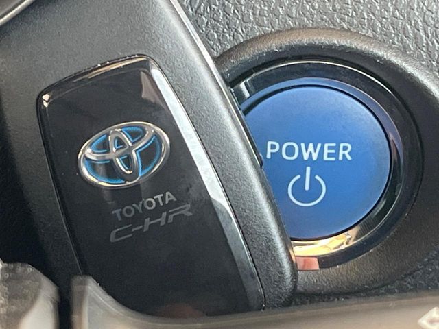 TOYOTA C-HR 2017 Image 31