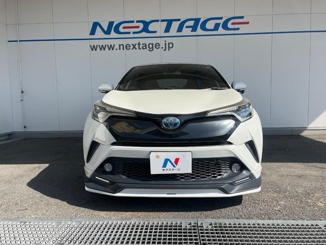 TOYOTA C-HR 2017 Image 31