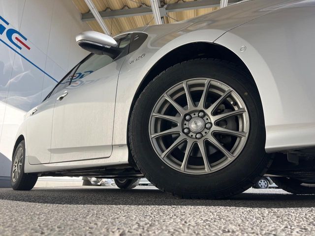 TOYOTA PRIUS 2017 Image 31