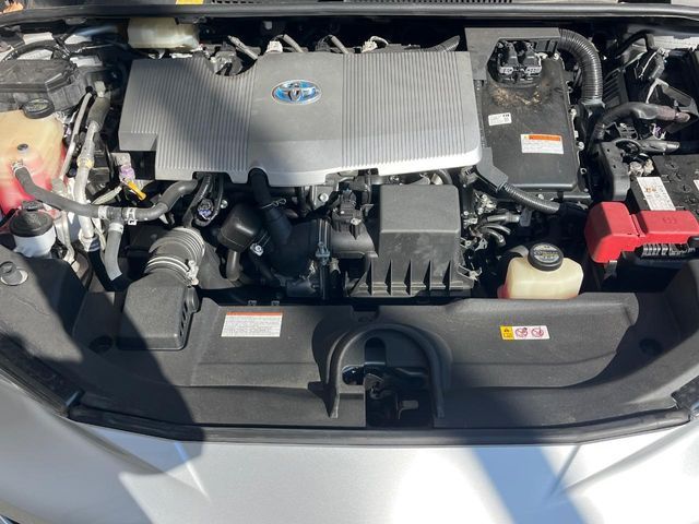 TOYOTA PRIUS 2017 Image 31