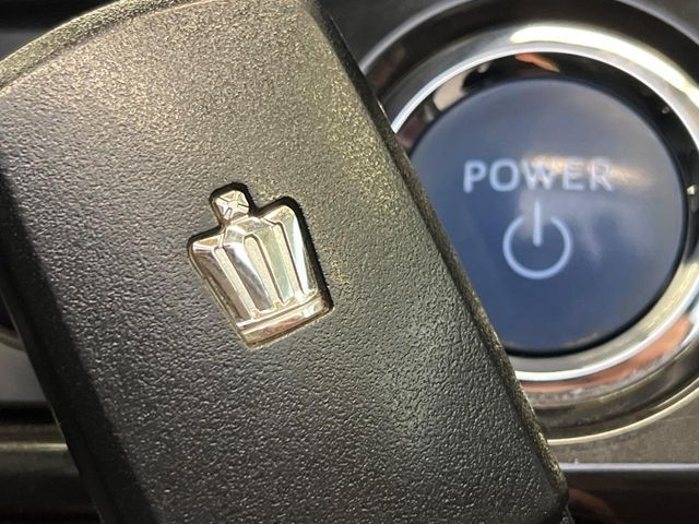 TOYOTA CROWN SEDAN HYBRID 2013 Image 31