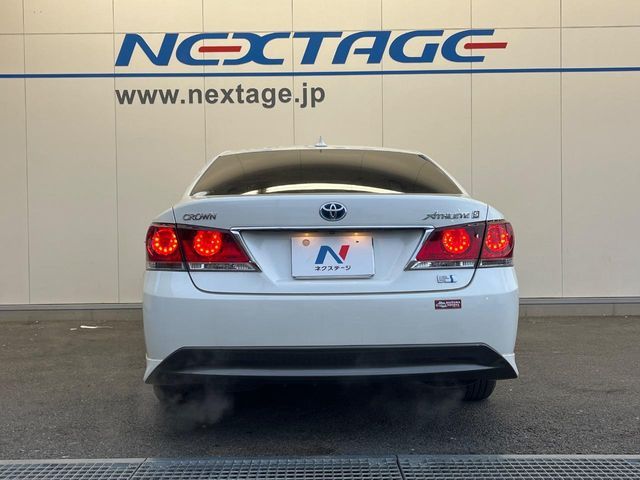 TOYOTA CROWN SEDAN HYBRID 2013 Image 31