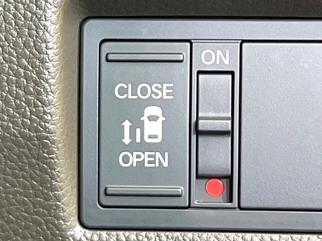 HONDA N BOX 2022 Image 31