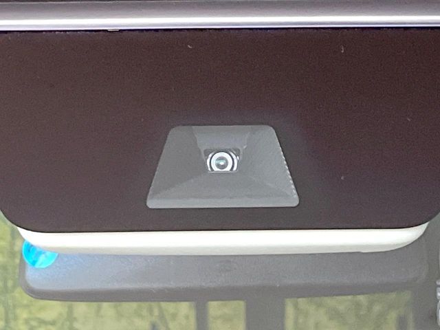 HONDA N BOX 2022 Image 31