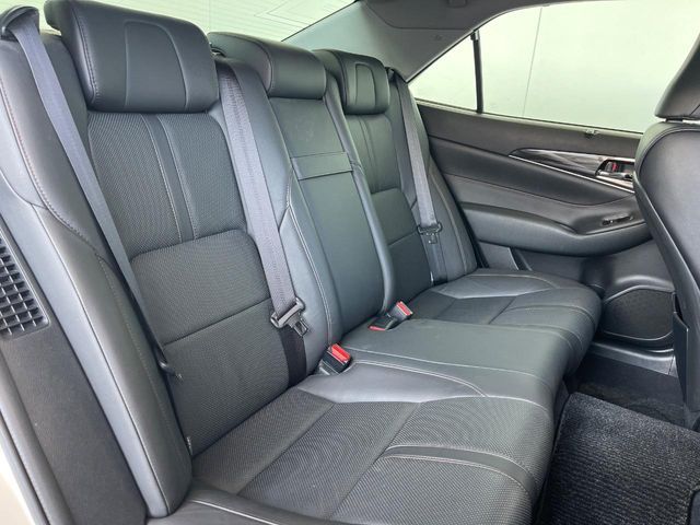 TOYOTA CROWN SEDAN HYBRID 2014 Image 31