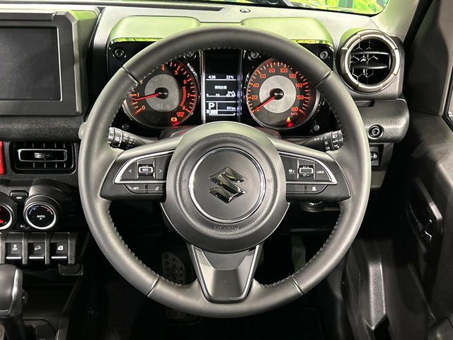 SUZUKI JIMNY NOMADE 2025 Image 31