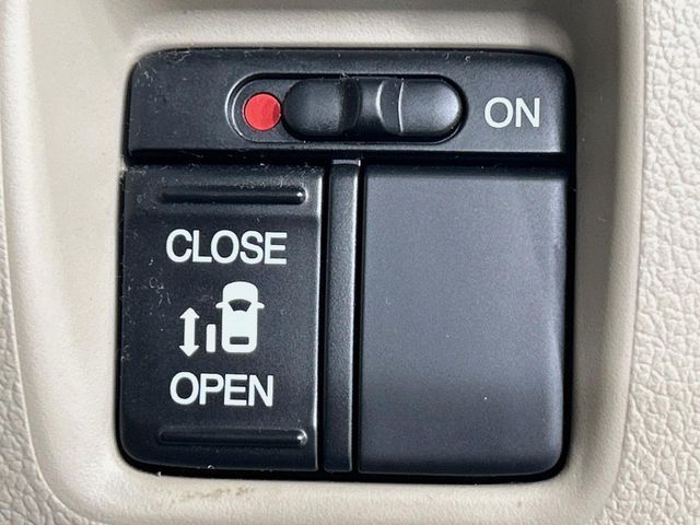 HONDA N BOX 2013 Image 31