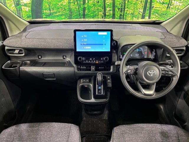 TOYOTA SIENTA HYBRID 2025 Image 31