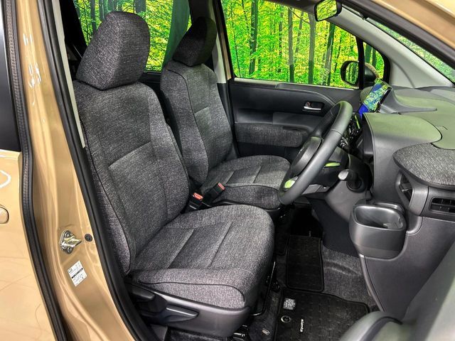 TOYOTA SIENTA HYBRID 2025 Image 31