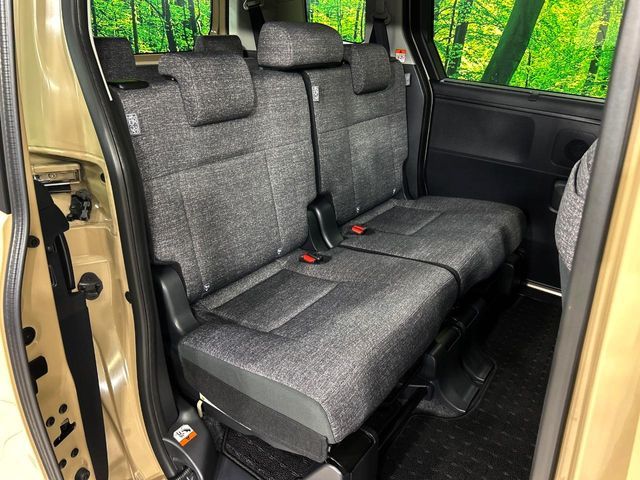 TOYOTA SIENTA HYBRID 2025 Image 31