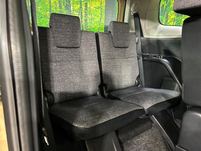 TOYOTA SIENTA HYBRID 2025 Image 31