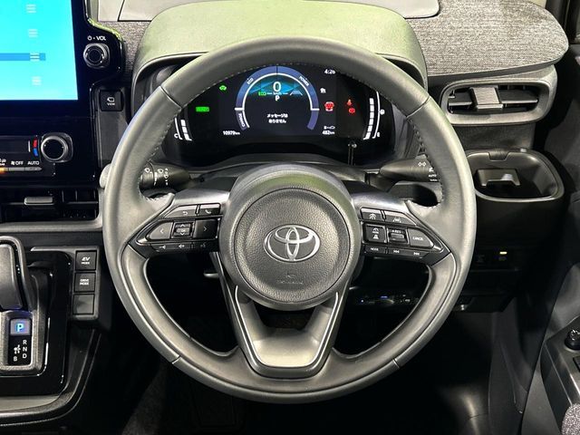 TOYOTA SIENTA HYBRID 2025 Image 31