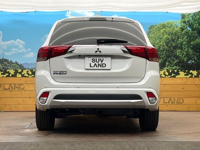 MITSUBISHI OUTLANDER PHEV 2016 Image 31