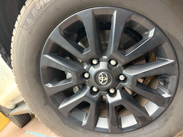 TOYOTA LANDCRUISER PRADO 2023 Image 31