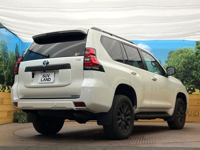 TOYOTA LANDCRUISER PRADO 2023 Image 31