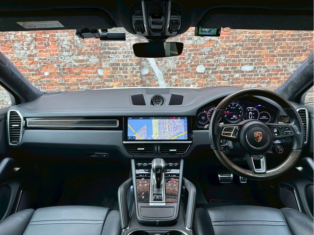PORSCHE CAYENNE COUP 2021 Image 31