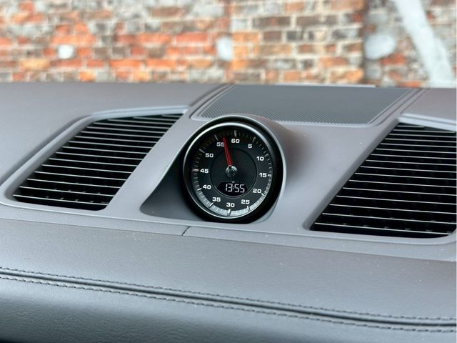 PORSCHE CAYENNE COUP 2021 Image 31